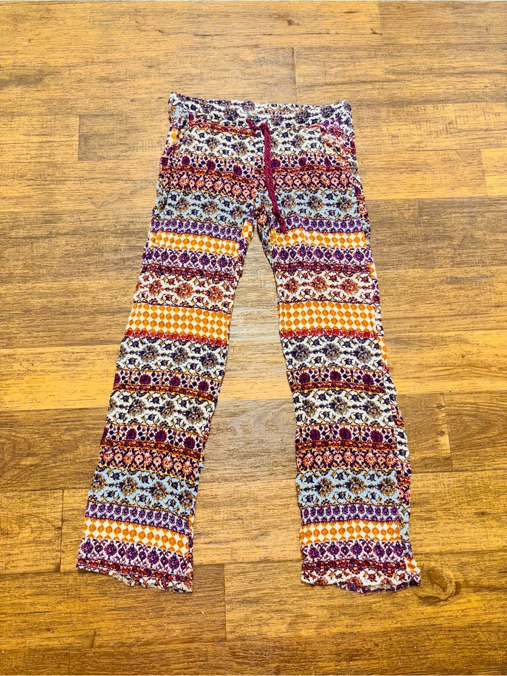 Women's Printed Pull-On Pants - Multicolor Stripe Pattern